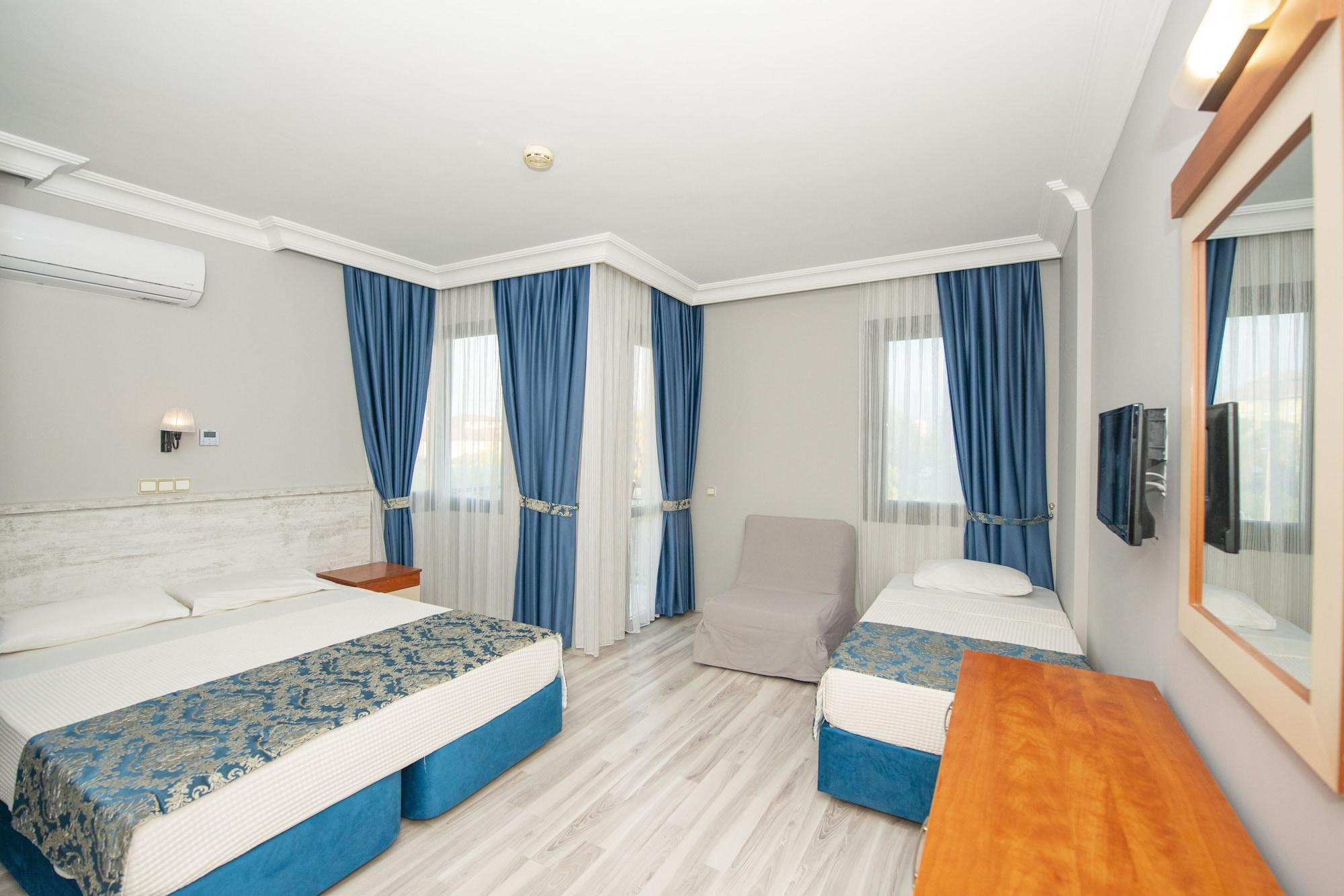Golden Moon Hotel 페티예 외부 사진