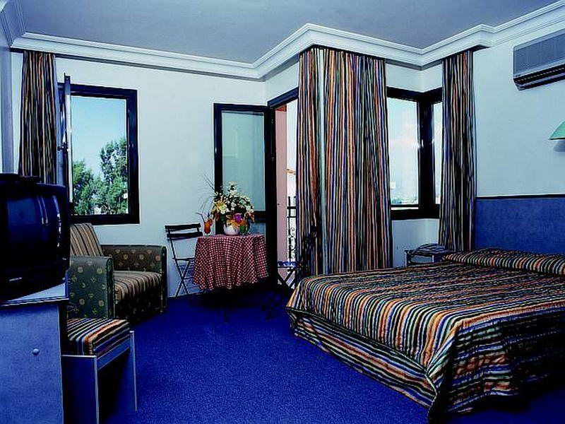 Golden Moon Hotel 페티예 외부 사진