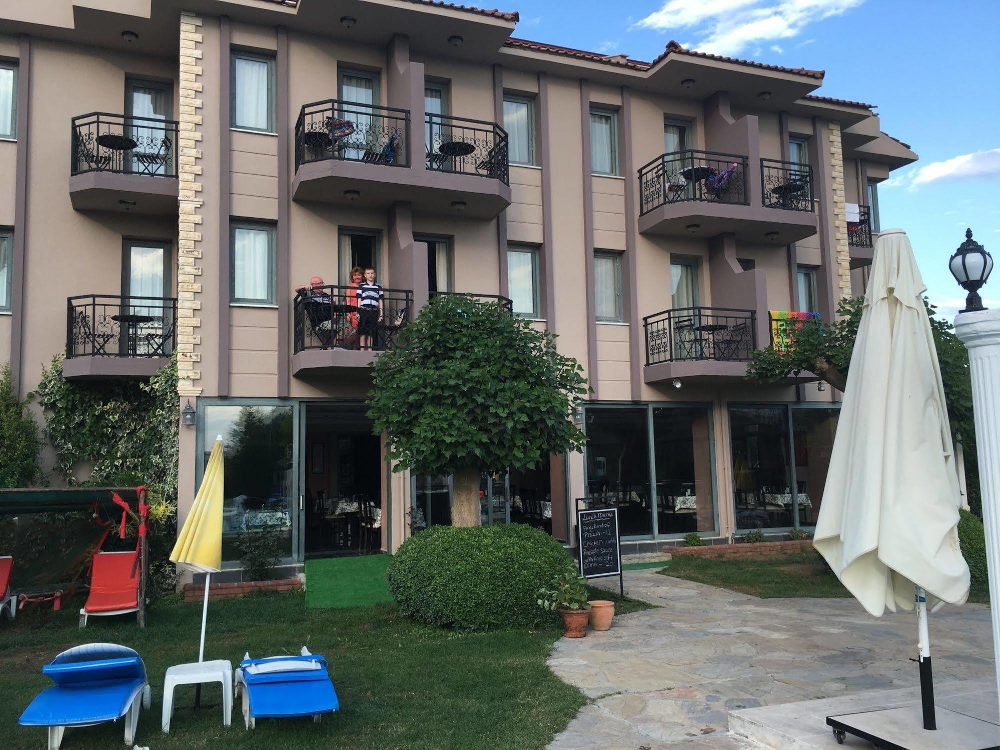 Golden Moon Hotel 페티예 외부 사진